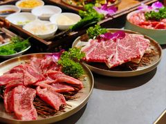 -围炉肉舍•炭烤活鳗•丹东海鲜烤肉(步行街店)