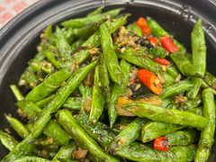 -堂瓦里·33年传统赣菜(第一街区店)