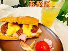 -théATRE茶聚场·餐厅(环球金融中心店)