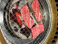 -山川小町·极番烧肉(新地假日广场店)
