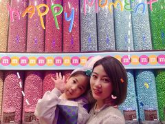 -m豆巧克力世界(上海世茂广场店)