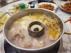-朴小妹人参鸡汤火锅(长白山万达店)