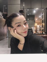 -onlygirl摄影美学馆高端定制(江滩店)