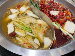 -沸炉重庆老火锅(军事博物馆店)