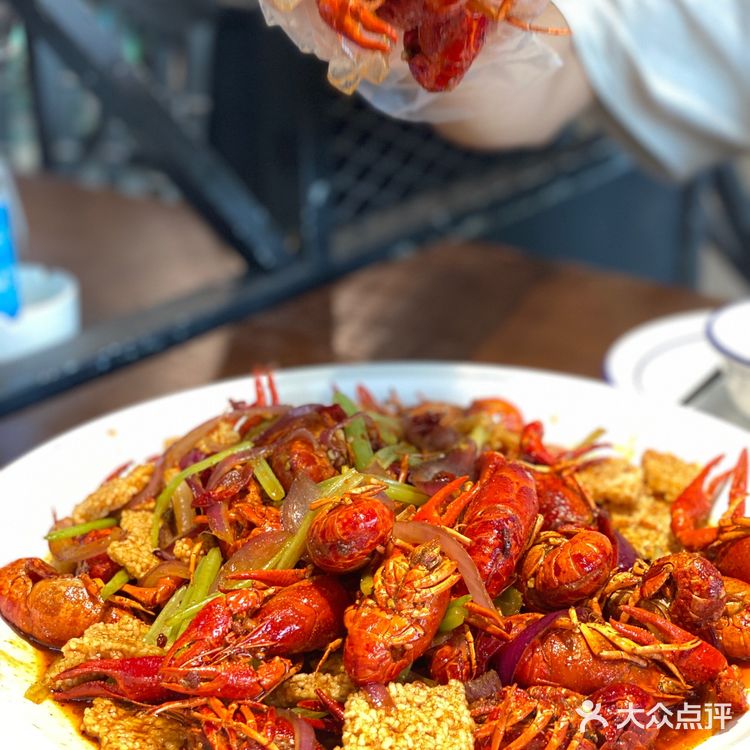 今天我在龙虾馆吃羊蝎子‼️