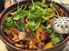 -胡须佬鸡煲四季火锅(龙珠大道店)