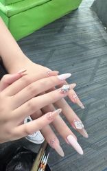 -艾珂·美甲美睫