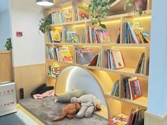 -红黄蓝成长中心(海淀上地店)