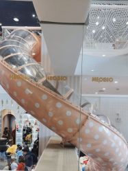 -奈尔宝·儿童乐园·亲子餐厅(华采天地店)