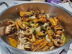 -七欣天香辣蟹火锅(无锡金太湖国际城店)