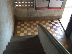 -吐斯廉屠杀博物馆