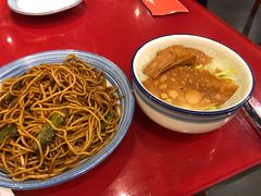 扁豆肉丝焖面-宏状元现熬粥·京味菜(五棵松店)