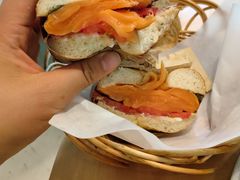 -麦田工坊(月湖店)