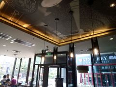 大堂-星巴克(青岛大拇指广场分店)