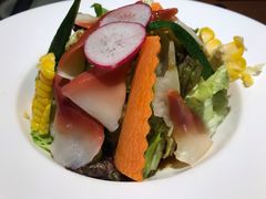北极贝蔬菜色拉-九井澤精致料理(金茂店)