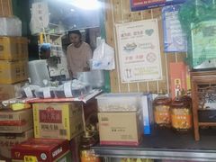 -内蒙焖面大盆骨餐馆(山大路店)