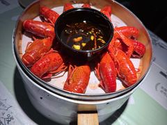 -巴厘龙虾·榜首油焖大虾(音乐学院·沿江酒馆店)