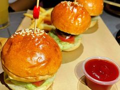 -INNS BAR 音乐酒吧餐厅
