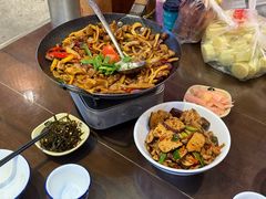 -富正毅三下锅·湘西韵味(天门山索道店)