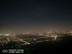 -鬼笑石后山停车场
