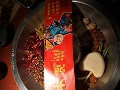 -谭鸭血老火锅(龙湖宝山天街店)