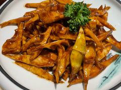 苏杭油焖笋-假装苏杭·园林餐厅(陆家嘴中心店)