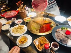 奔驰火锅-周师兄大刀腰片火锅(洪崖洞旗舰店)