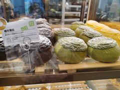 -奈雪的茶(亨特国际广场店)