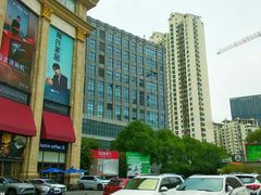 -月星家居广场-路面停车场