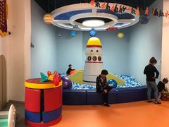 -小门牙好性格托育(北外滩中心)