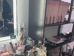 -ME觅妆·定制美妆·彩妆私教(菱角湖店)