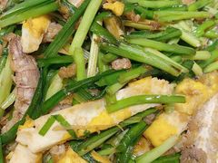 虾虎肉炒韭菜-开海·红岛海鲜虾水饺(石老人店)