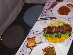 照烧鸡肉带皮沙拉-公园北鹿·铃兰餐厅(齐盛湖店)
