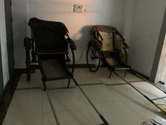 -川渝窈妹纸包鱼·齐齐哈尔烤肉