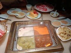 -巴渝瓦肆重庆鲜火锅(宝龙环湖店)