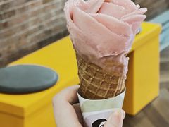 -潮一不贰·法式甜品·生日蛋糕·西式简餐(外滩店)