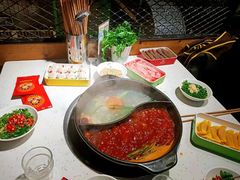 -钢管厂五区小郡肝串串香(奥克斯广场锦城万达店)
