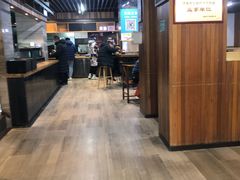 大堂-亮亮面馆(经六路店)