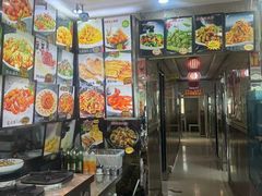 -老码头黑皮肘子锅包肉熏酱水饺(文政街店)