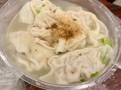 三鲜大馄饨-万寿斋(山阴路店)