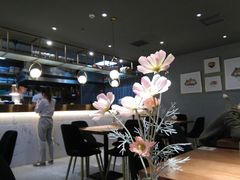 -POKEE VIA&Brunch·维娅(重庆来福士店)