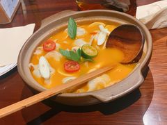 冬阴功汤饺-七色云蔬食(喜邻里店)