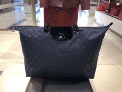 -Longchamp(佛罗伦萨小镇奥特莱斯店)