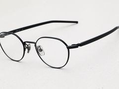 -目艮眼镜SHOWROOM(品牌集合店)