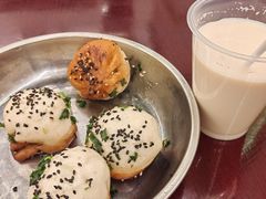 特色生煎-三两春(浦三路店)