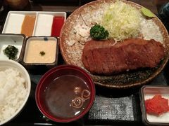 -牛かつもと村(原宿店)