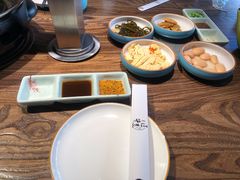 -明洞阿姨·韩式酱蟹烤肉·创意料理(三元桥店)