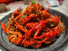 -肥肥虾庄·金牌油焖大虾(首义路店)