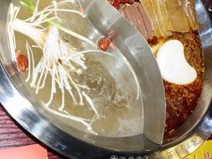 -谭鸭血老火锅(远大购物广场店)