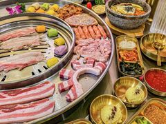 -哈哈碳都·牛肋条无限自助烤肉(台江万达店)